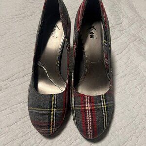 Fioni Women's Plaid Pointed Toe Stiletto Pumps Size 8 Multicolor